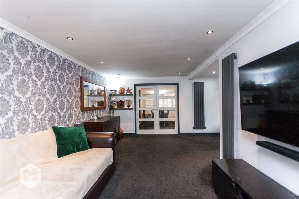 Property photo 3 of 21 Picture No. 10