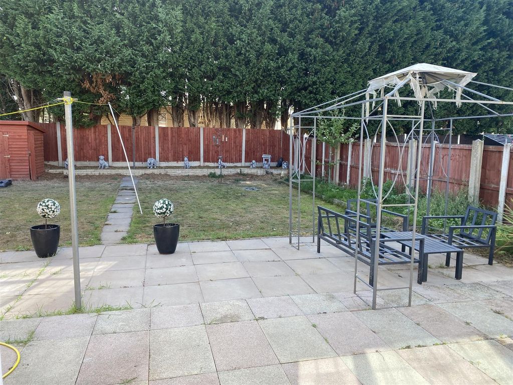 Property photo 3 of 8 Rear Garden