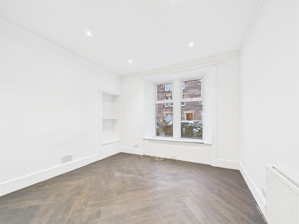 Property photo 1 of 11 Cam01486G0-Pr0965-Still006.Jpg