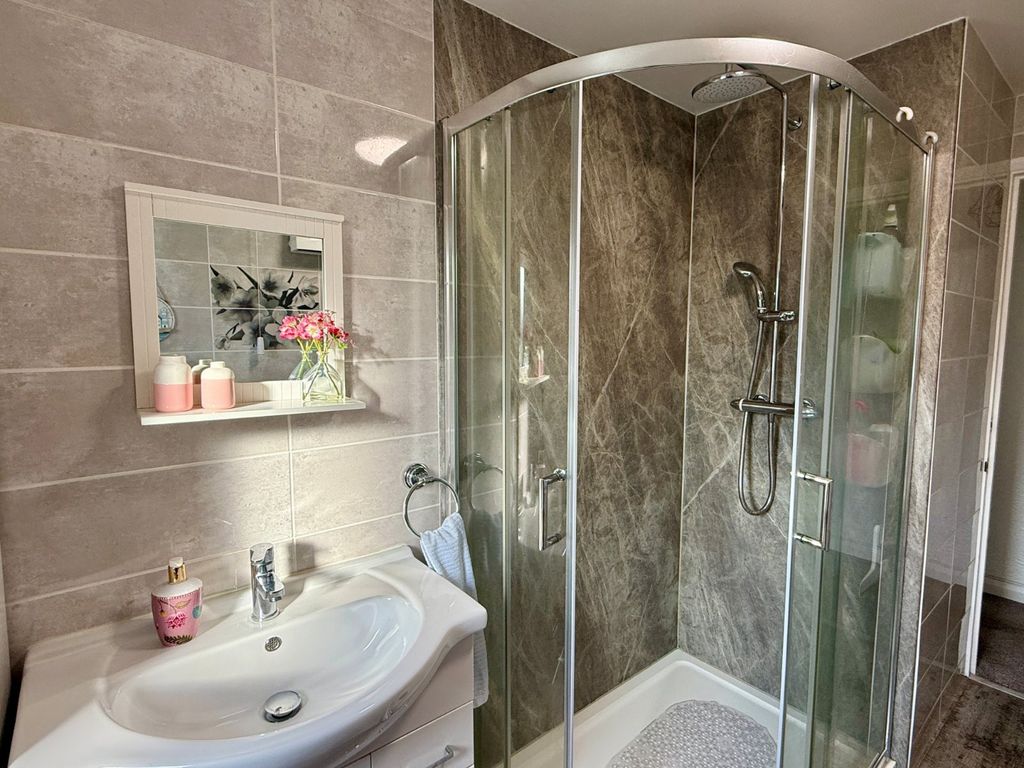 Additional image 9 of 3 bed flat for saleLondon Road, Deal, Kent CT14