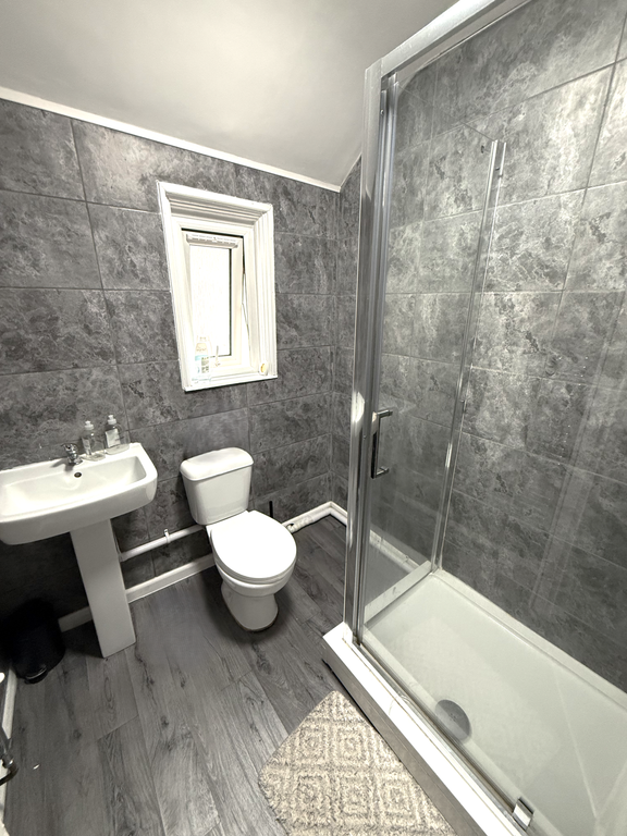Property photo 2 of 6 Shower Room