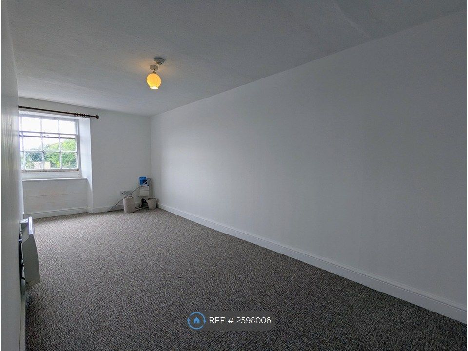 Property photo 2 of 5 Sitting Room