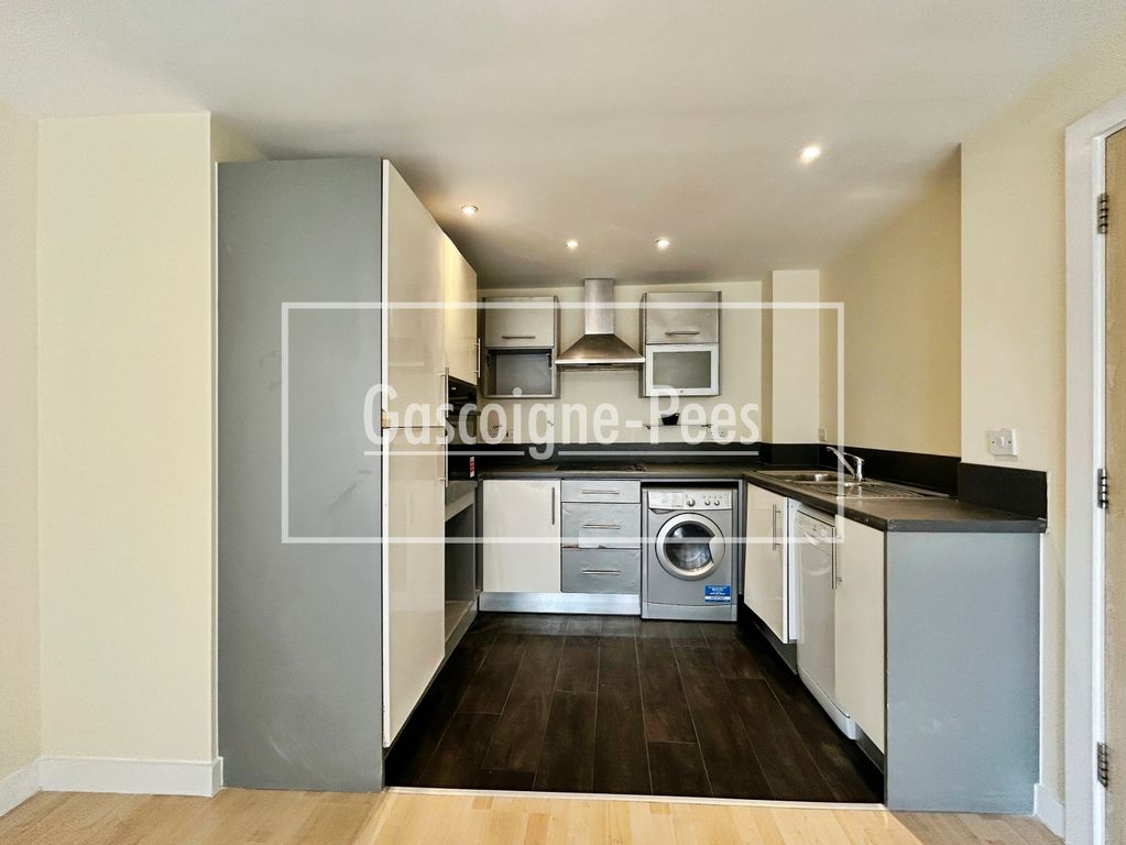 Property photo 2 of 9