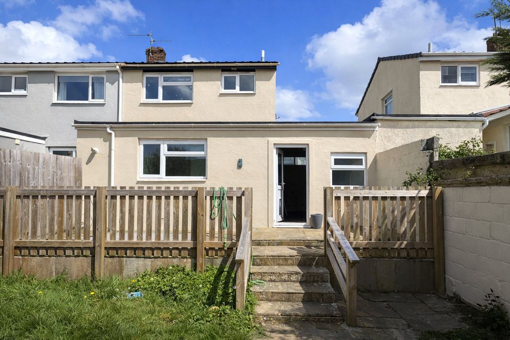 Property photo 2 of 9 Picture No. 04