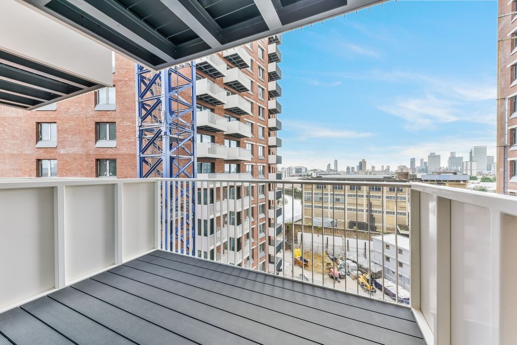 Property photo 2 of 7 Balcony (Example)