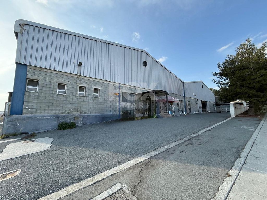 Property photo 1 of 11 Sale: Industrial Warehouse In Agios Sylas Area Of Ypsonas