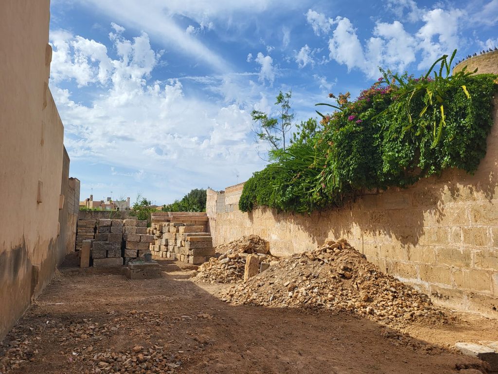 Property photo 1 of 4 02.Jpeg