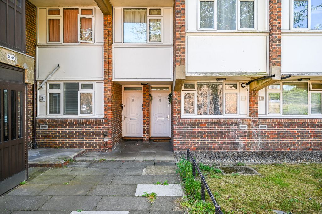 Property photo 2 of 19