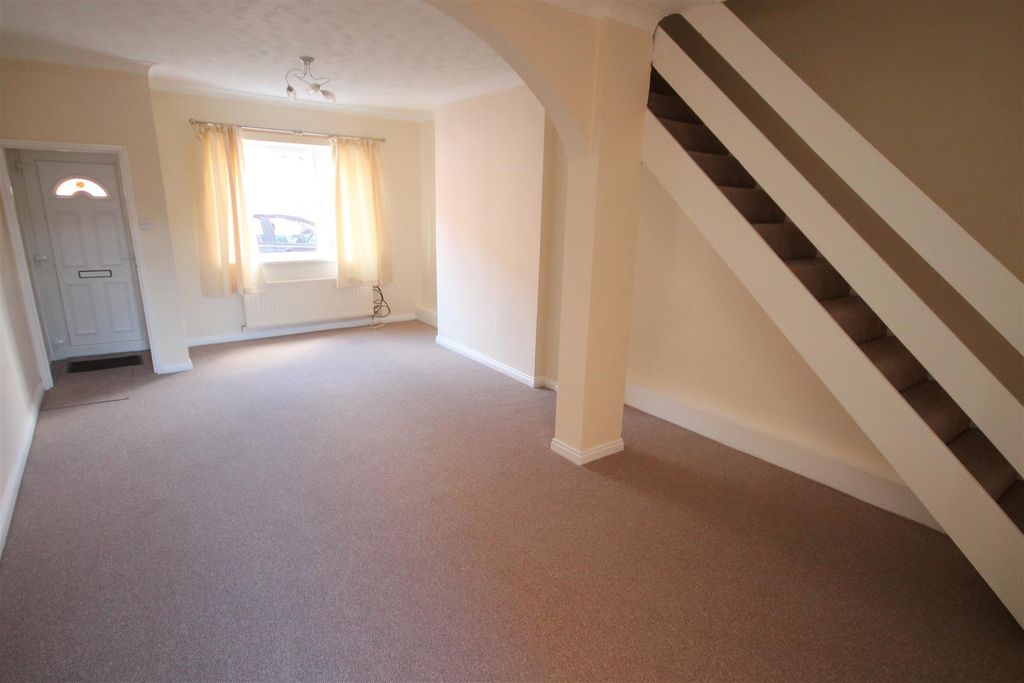 Property photo 3 of 6 Open Plan Living And Dining Room