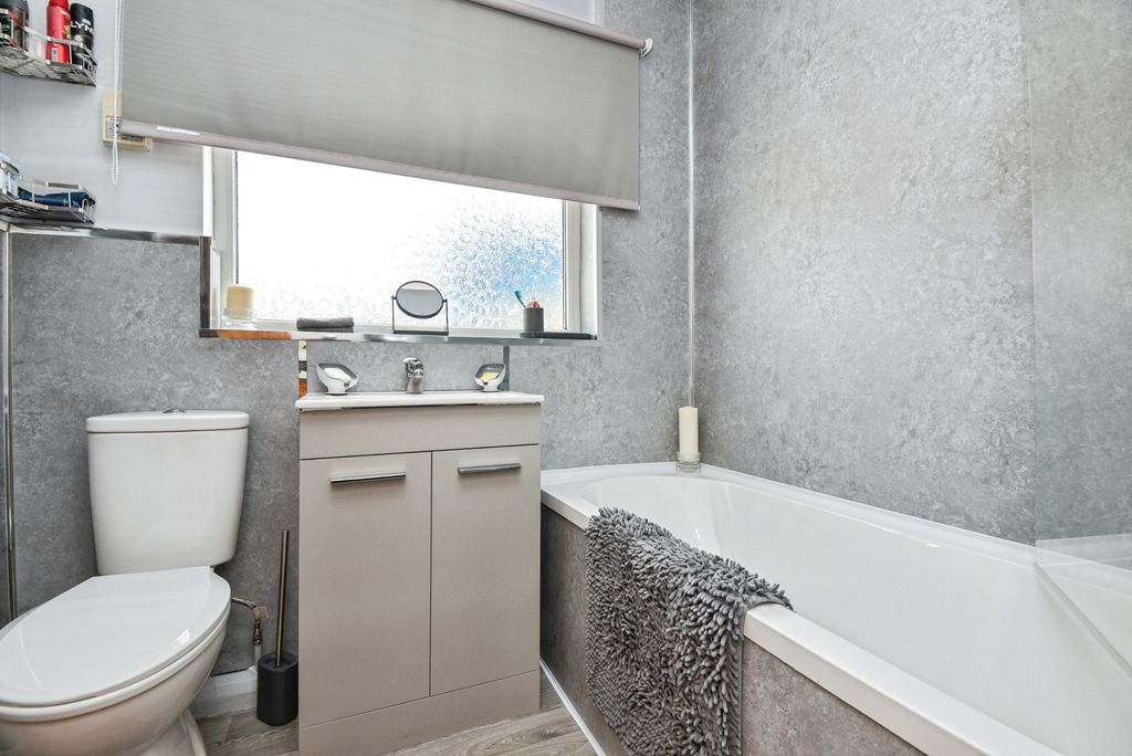 Property photo 3 of 20 Pbox-Img.Jpg