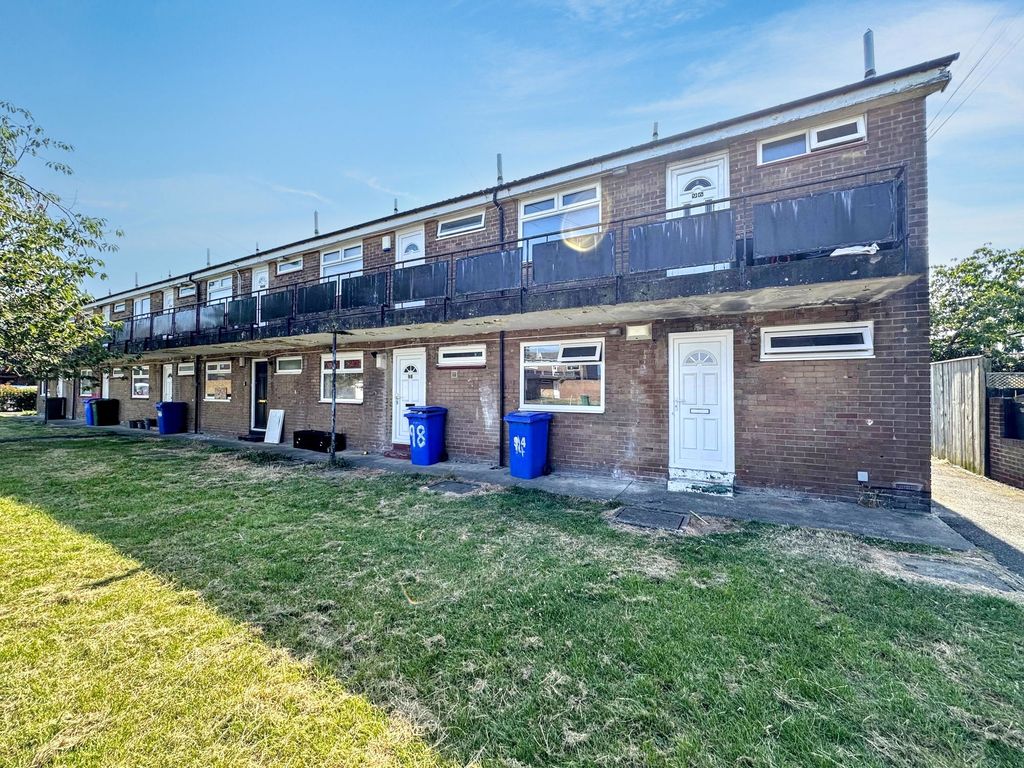 Property photo 1 of 2