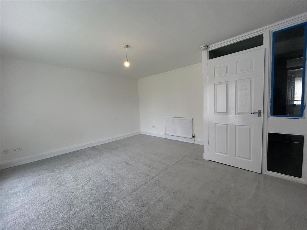 Property photo 3 of 11 Img_2263.Jpg