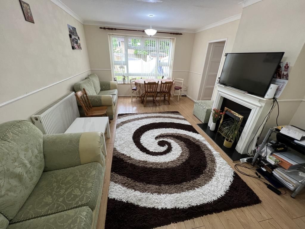 Property photo 2 of 9