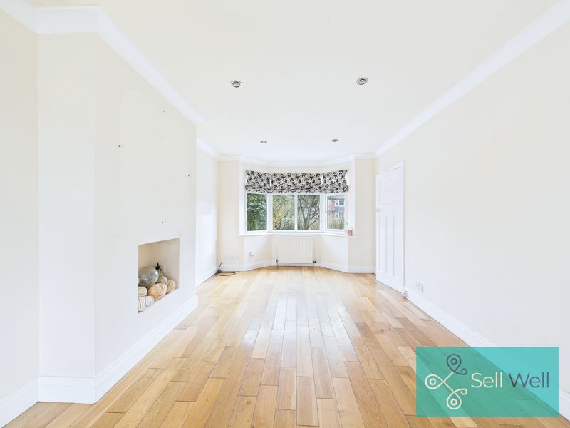 Property photo 2 of 26 Living/Dining