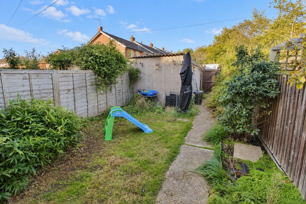 Property photo 2 of 13