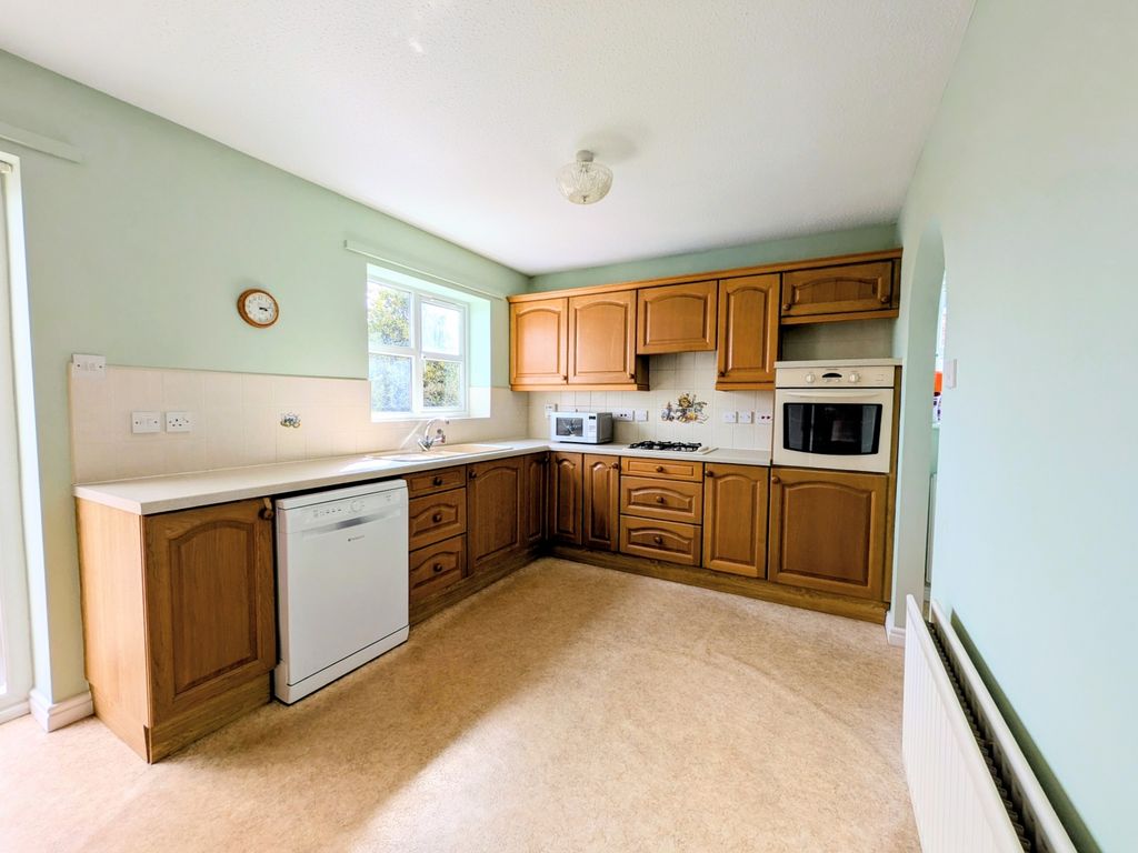 Property photo 3 of 17 1000000333