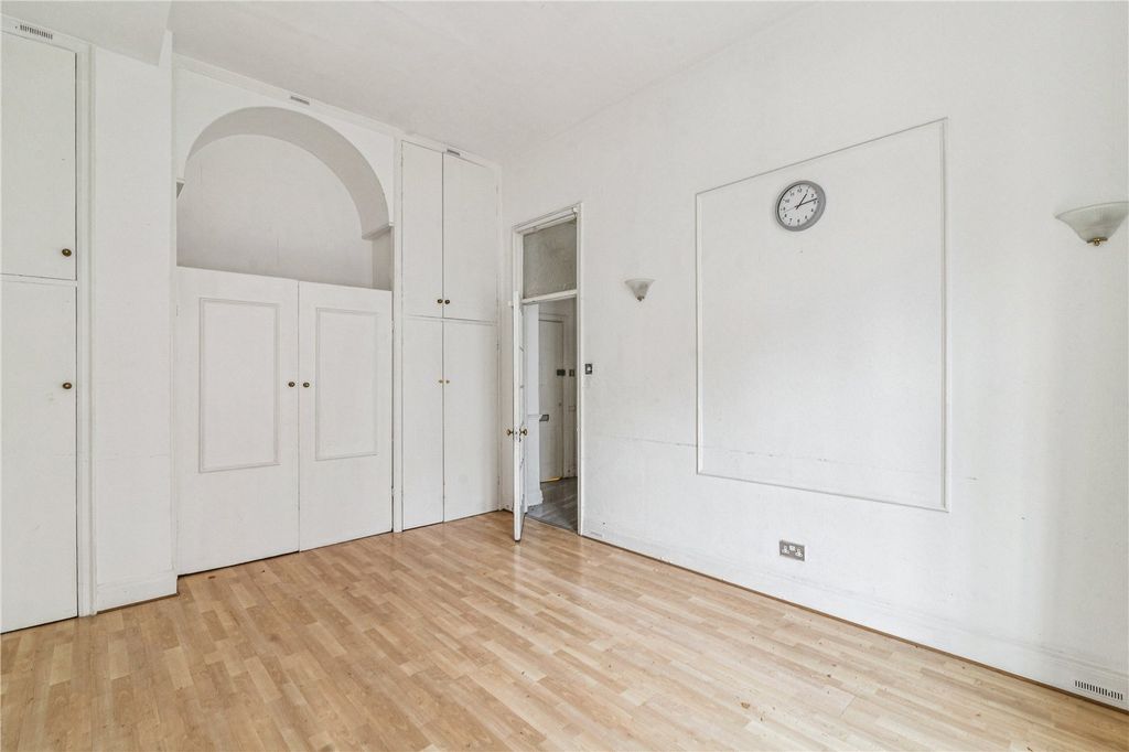 Property photo 3 of 7 Picture No. 08