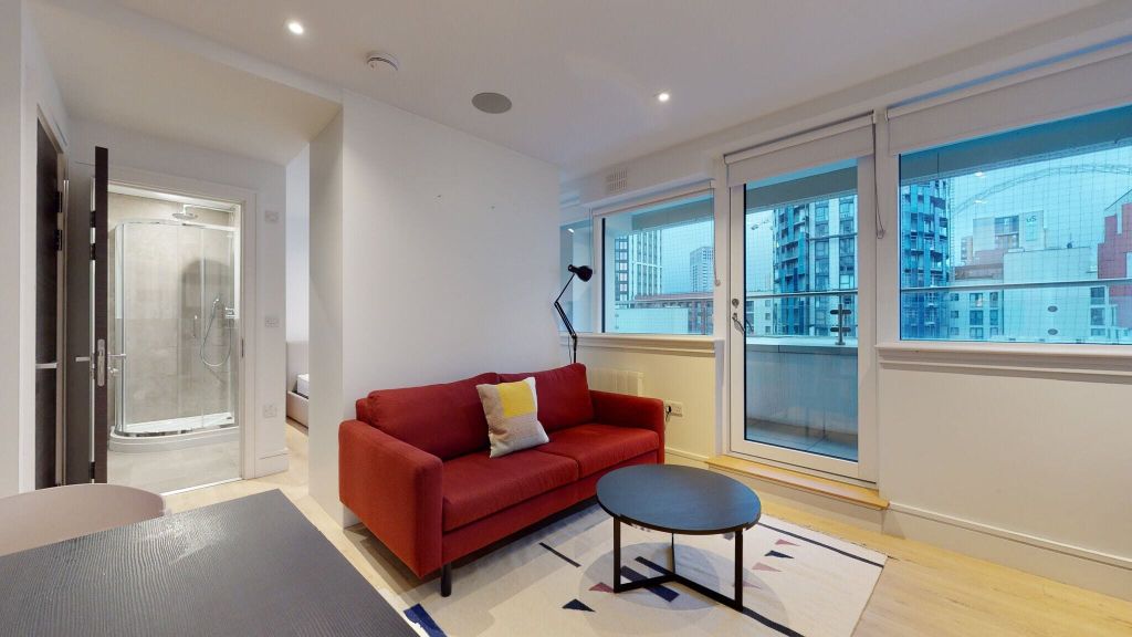 Property photo 1 of 14 Living Room