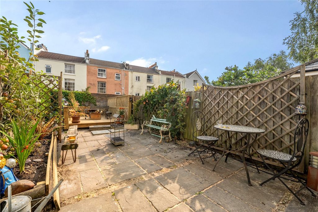 Property photo 2 of 36 Picture No. 64