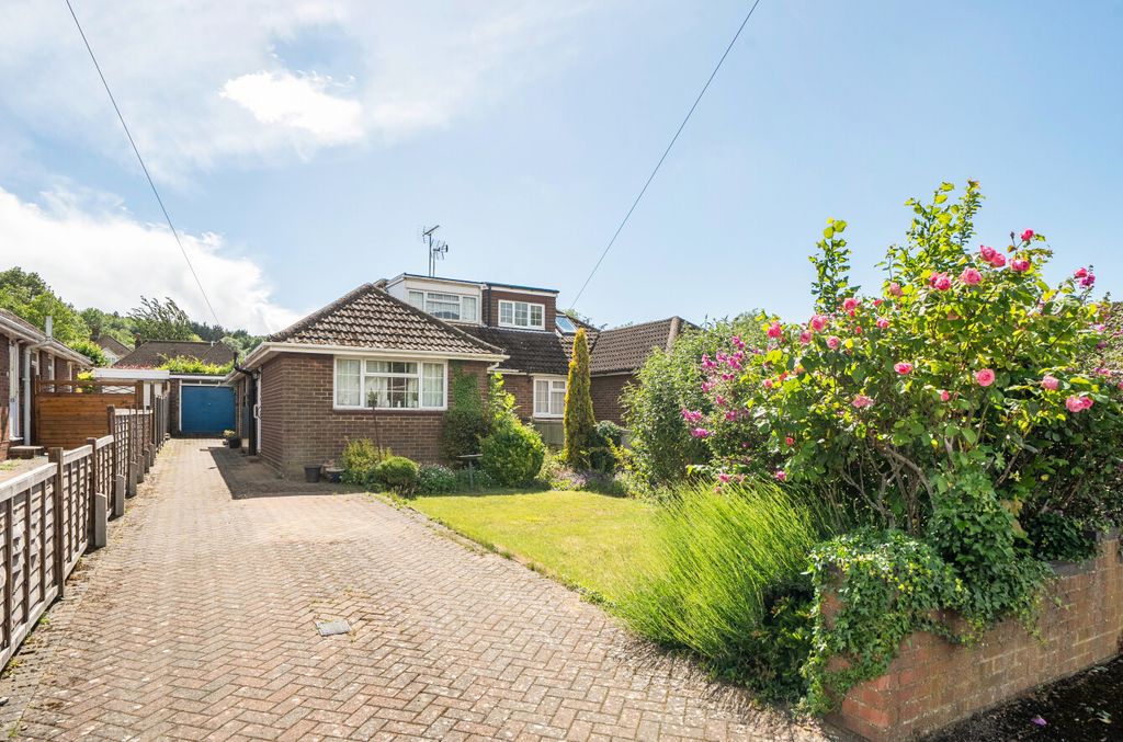 Property photo 1 of 14 1472213-1-6A2824d...