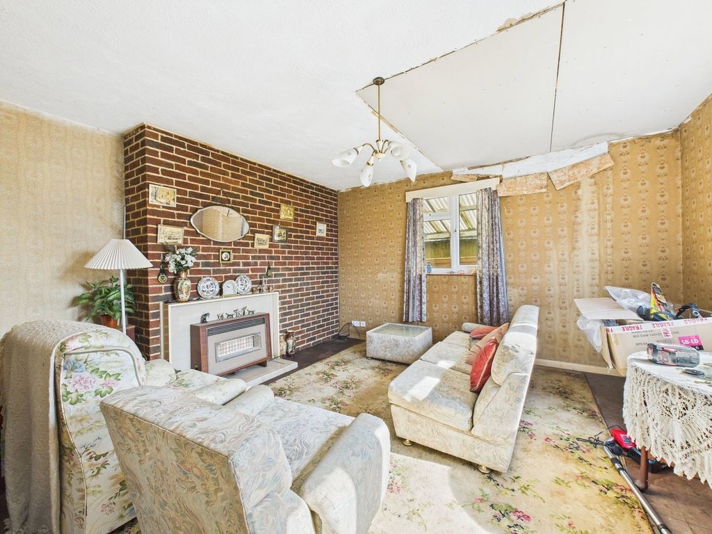 Property photo 3 of 14