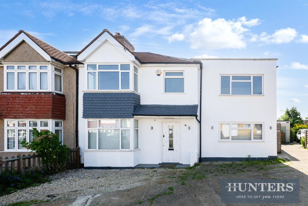 Property photo 1 of 19 Inverness Road, 16- (16).Jpg