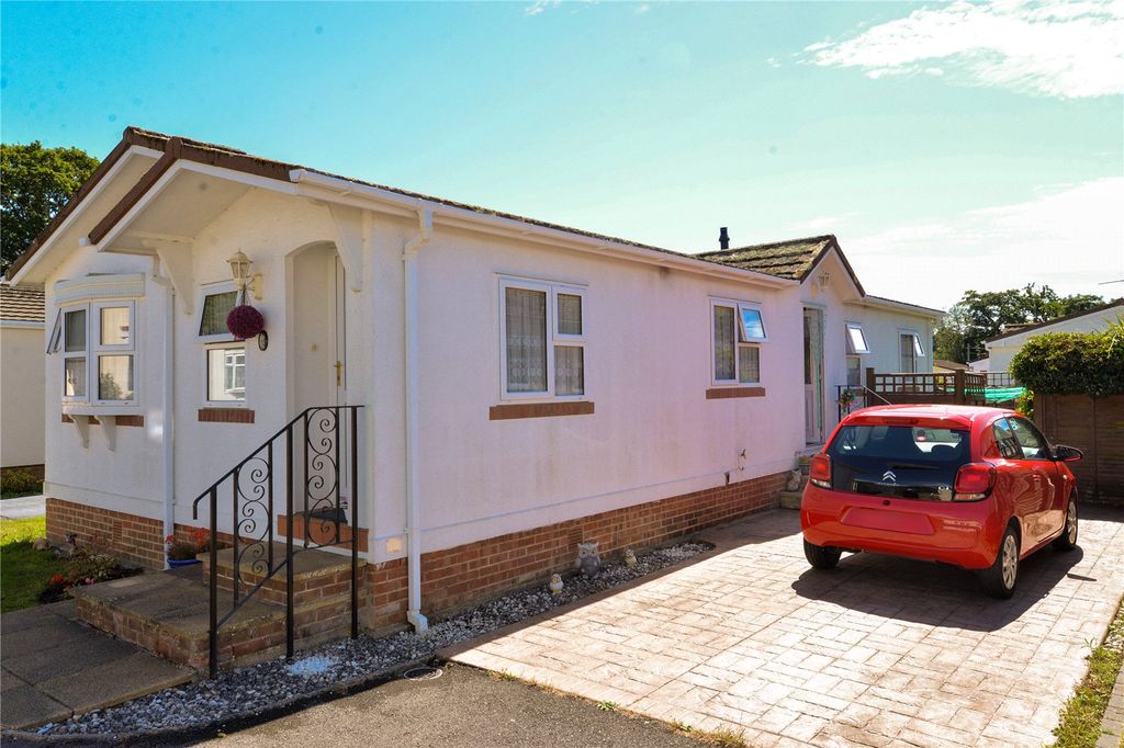 Property photo 1 of 19 Picture No. 21