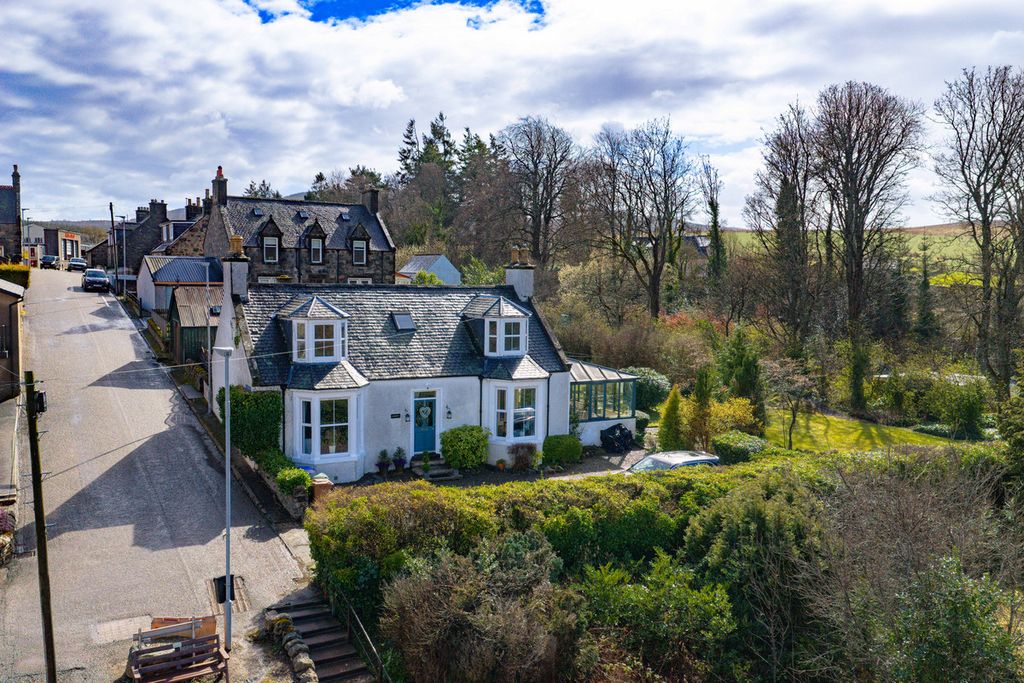 Property photo 1 of 46