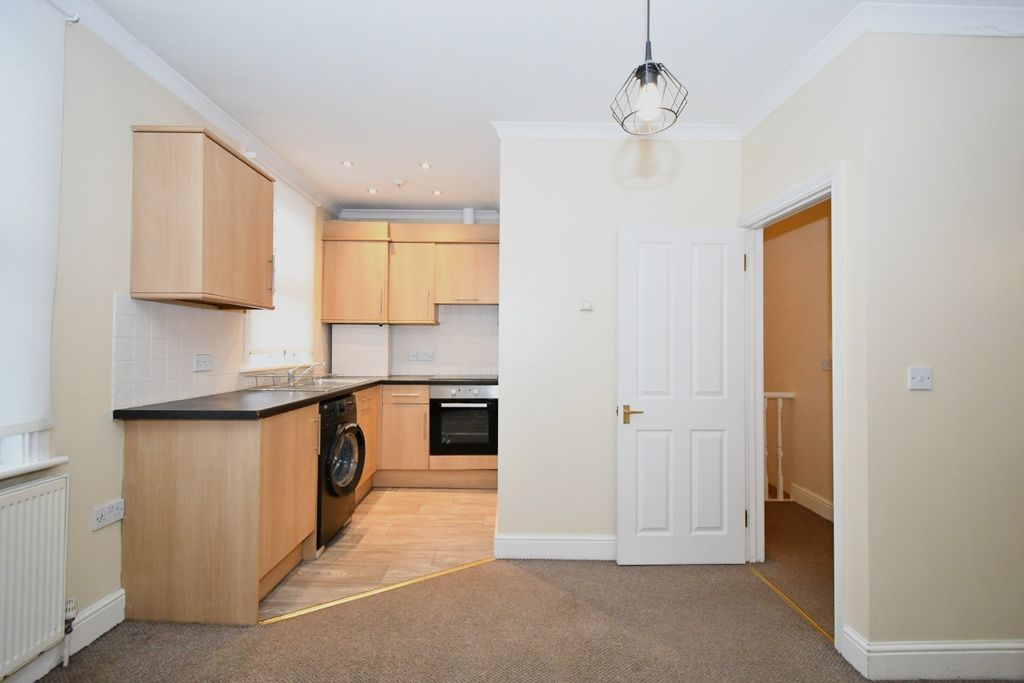 Property photo 2 of 9 3928993