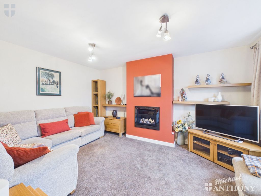 Property photo 2 of 13 5B25E7A1720249d790A44Ef19d538A19_80_Cam03218G0-Pr0904-Still008