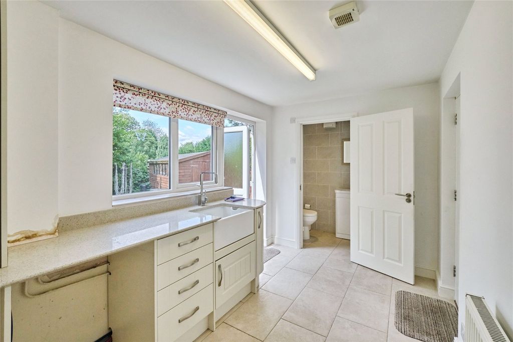 Additional image 17 of 4 bed bungalow for saleStowe Hill Gardens, Lichfield, Staffordshire WS13