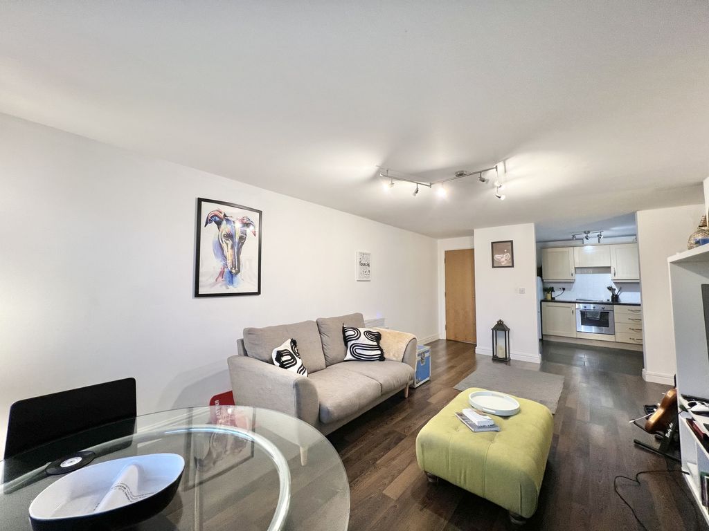 Property photo 3 of 13