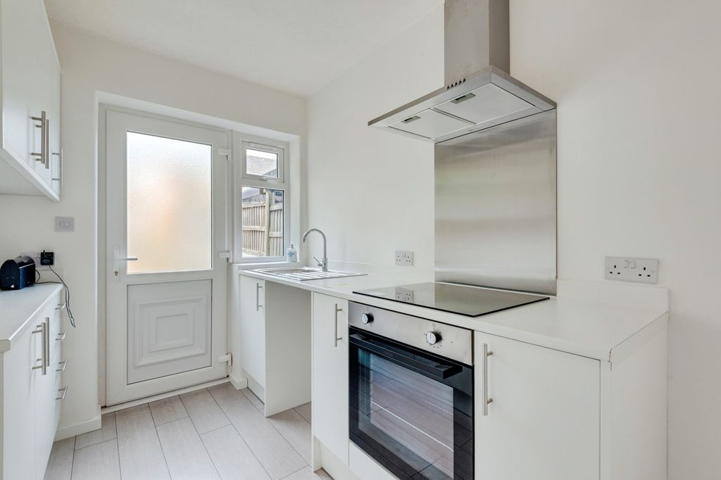 Property photo 3 of 19 Pbox-Img.Jpg