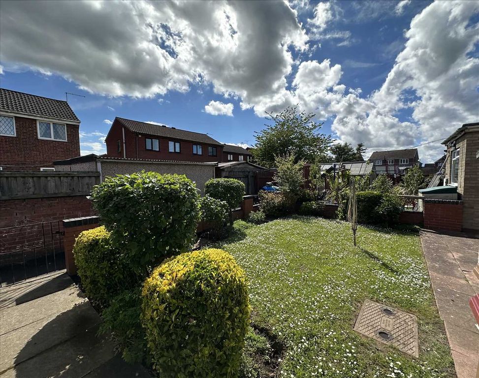 Additional image 12 of 2 bed flat for saleKensington Road, Scunthorpe DN15
