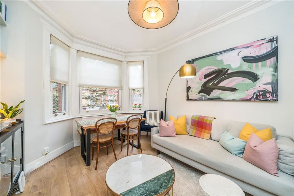 Property photo 1 of 6