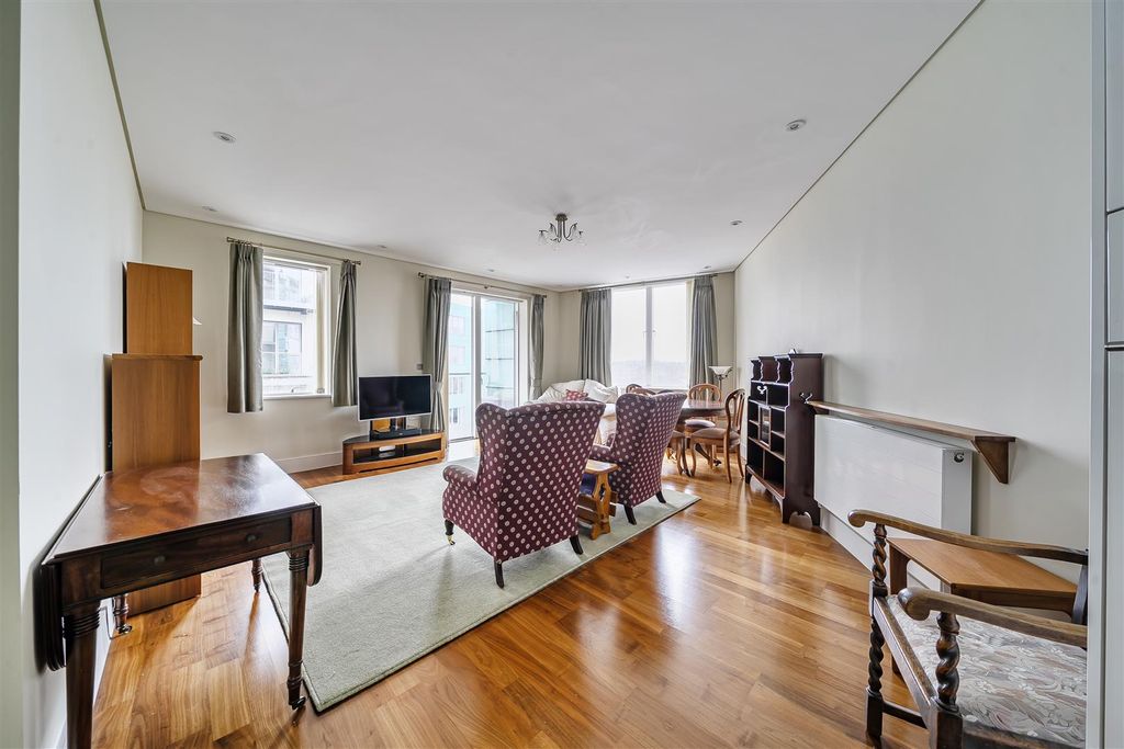 Property photo 2 of 19 1422085-11-69Aed5Ac83B2E.Jpg