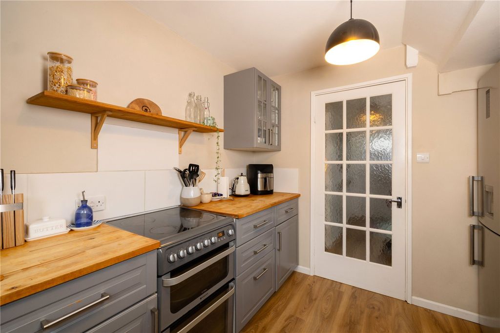 Property photo 3 of 15 Picture No. 07