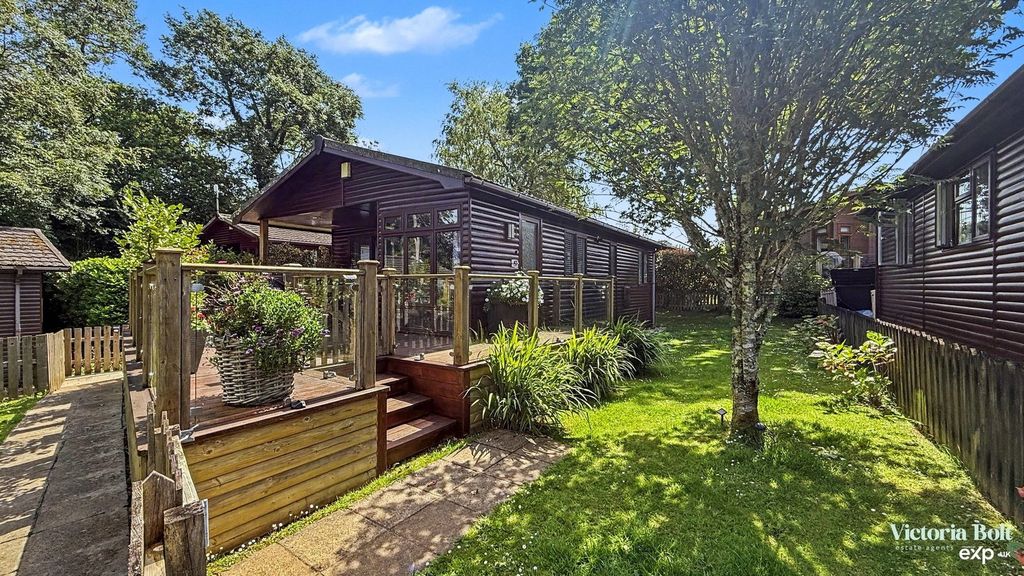 Property photo 1 of 20