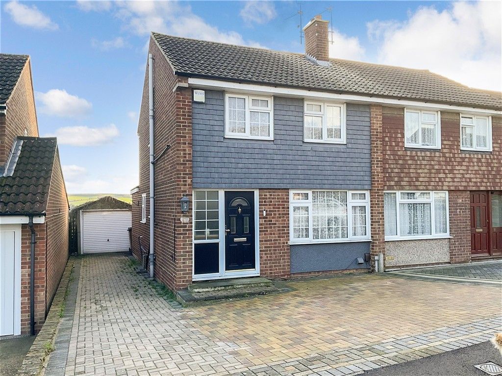 Property photo 2 of 11 Front (Web)