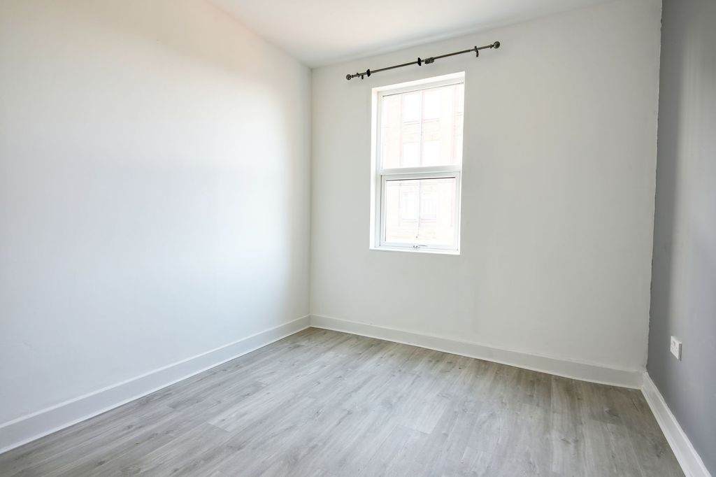 Property photo 2 of 9 Bedroom 1