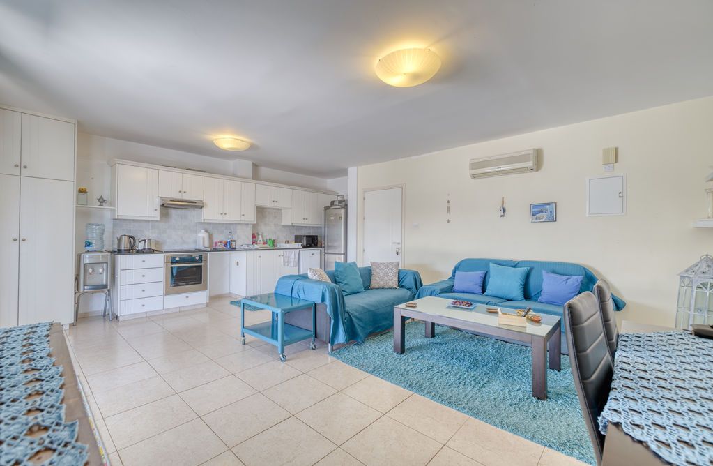 Property photo 3 of 18 Lounge Kitchen Diner