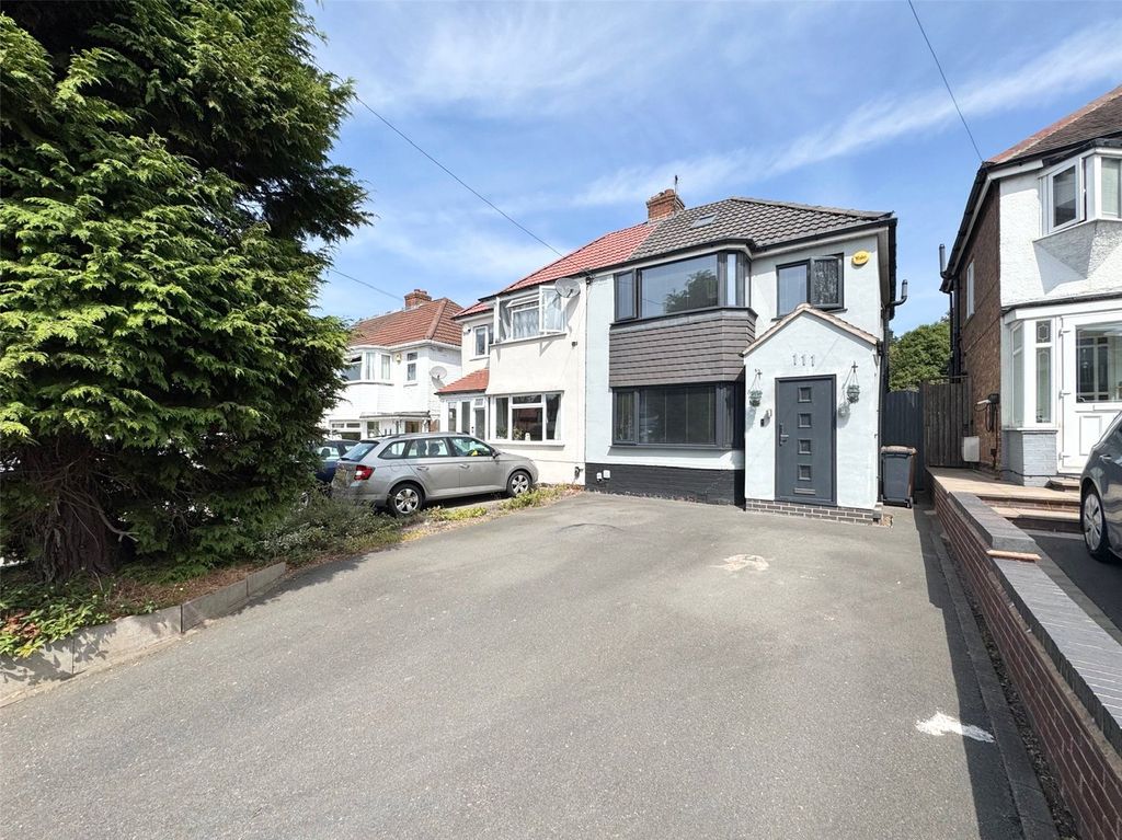 Property photo 1 of 17 Frontage