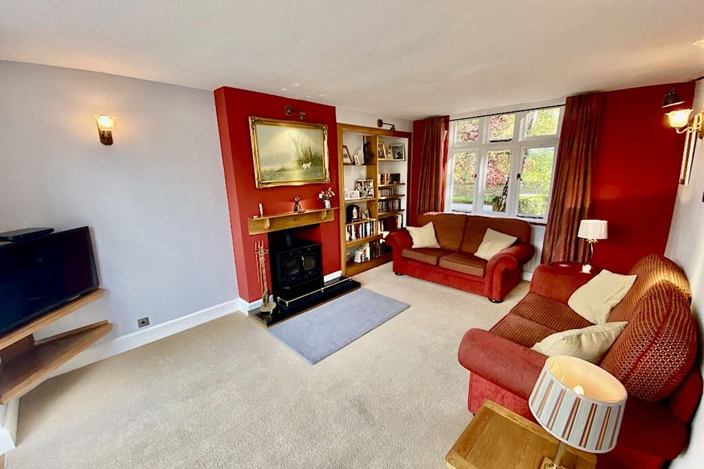 Property photo 2 of 31 Sitting Room