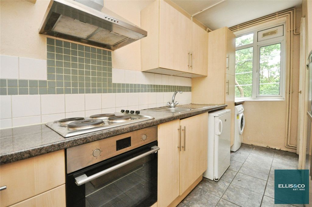 Property photo 3 of 9 Picture No. 02