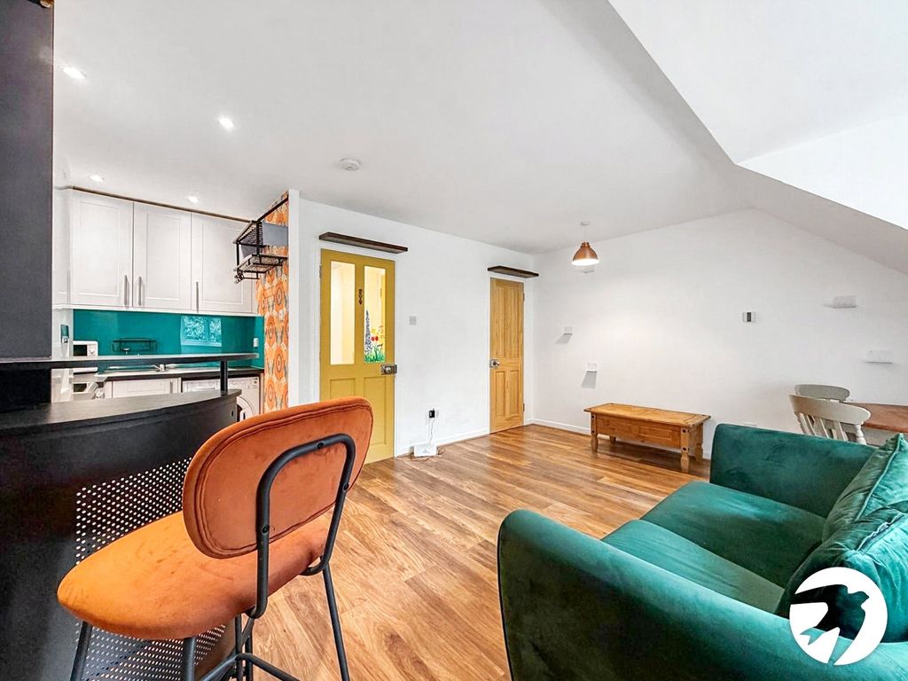 Property photo 3 of 9 Picture No. 10