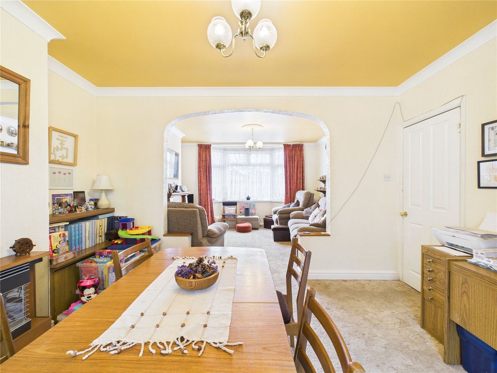 Property photo 2 of 22 Picture No. 11