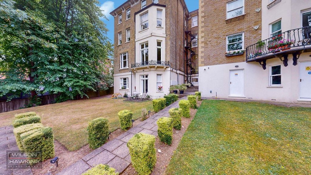 Property photo 2 of 18 3 Uplands, London Road - By6Q1Rkbatxbdhuwehsg.Jpg