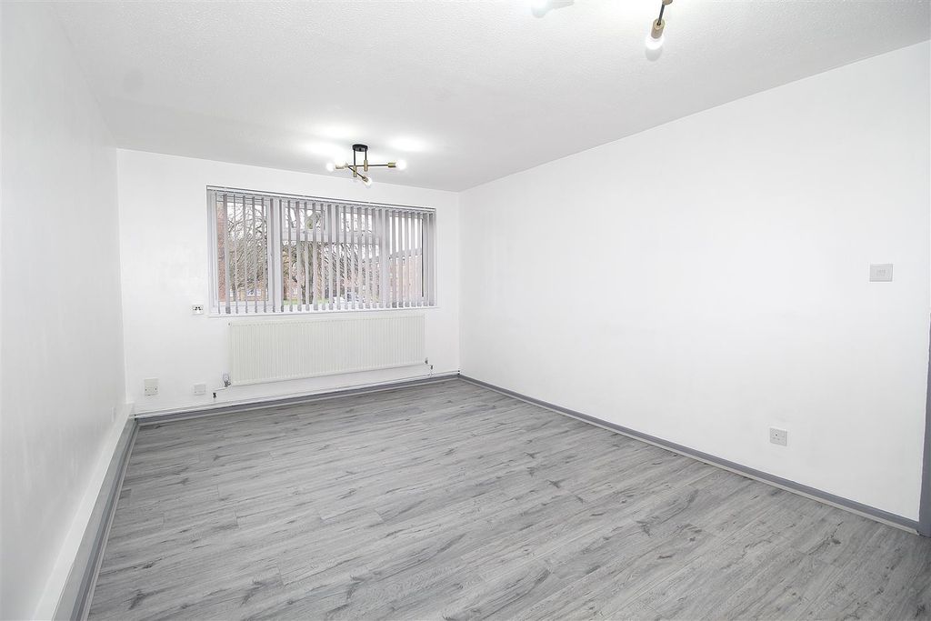 Property photo 3 of 10 Img_8642.Jpeg