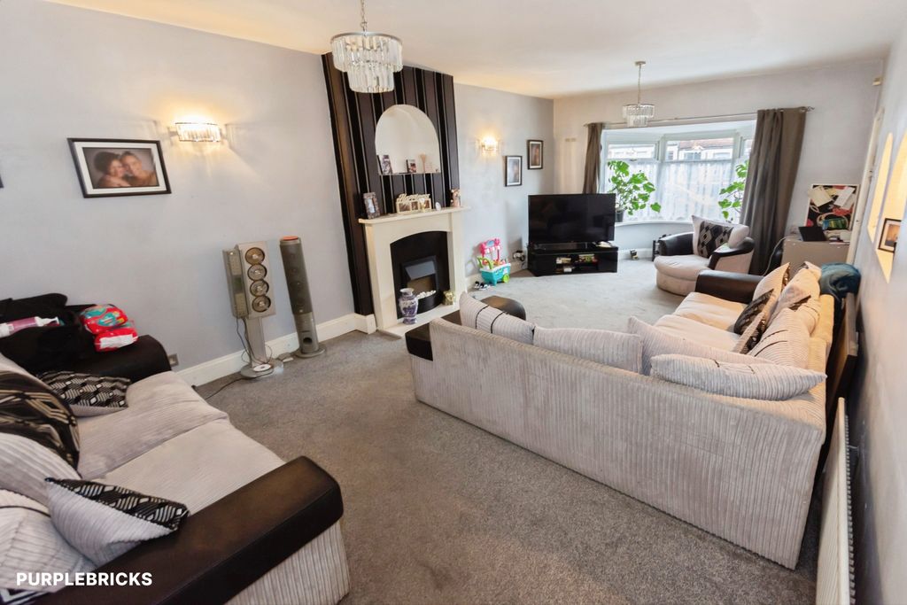 Property photo 2 of 29