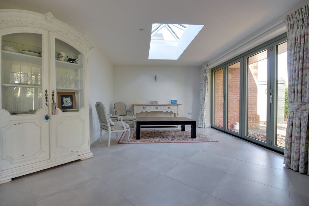 Property photo 3 of 20